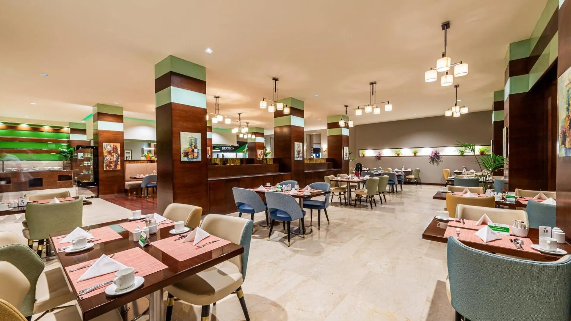 Holiday Inn Riyadh Al Qasr By Ihg 4*,  Saudi Arabia