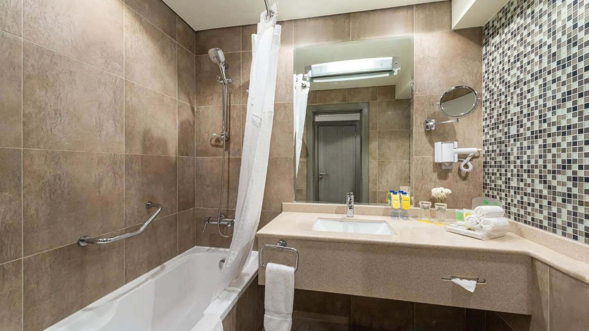 Holiday Inn Riyadh Al Qasr By Ihg Saudi Arabia